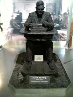 Alan Turing statue